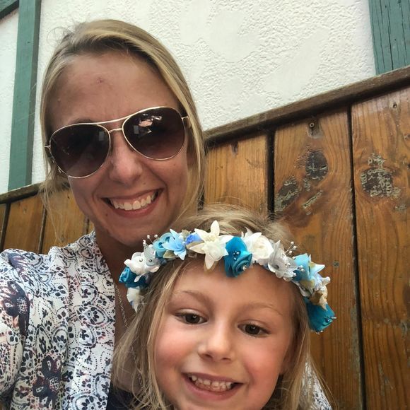 Meet your Posher, Ashley - Picture 1 of 1